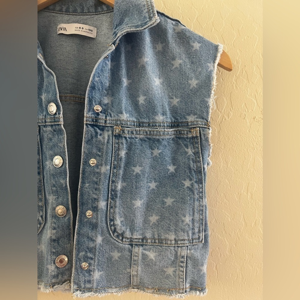 Girls ZARA Demin Vest sz 8-9 - Picture 2 of 5